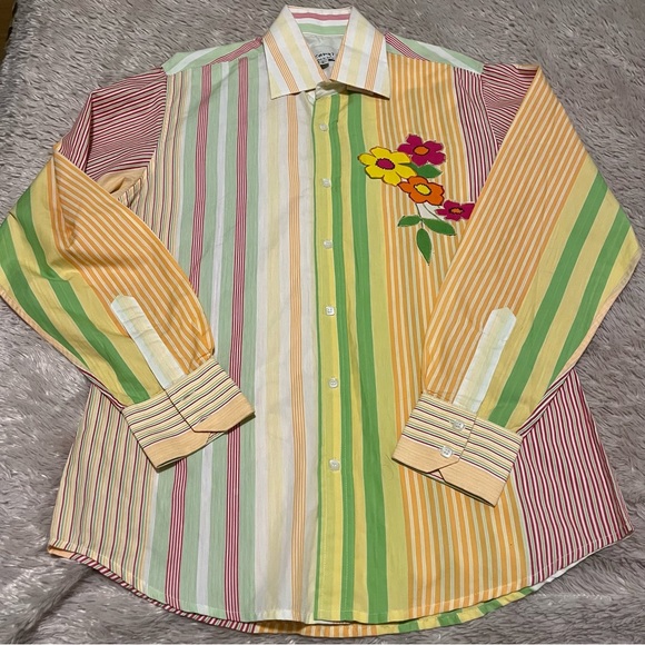 Striped button down 70s vibe with embroidered flowers - Picture 5 of 9